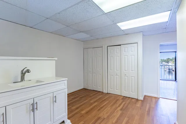  Unit 203 photo 8