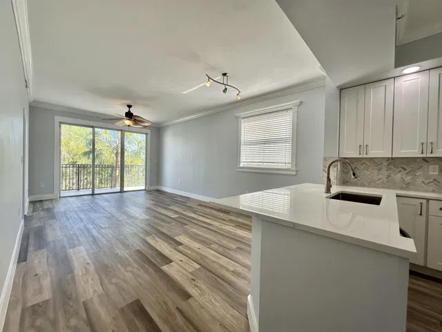 Boca Raton Unit 406 photo 11