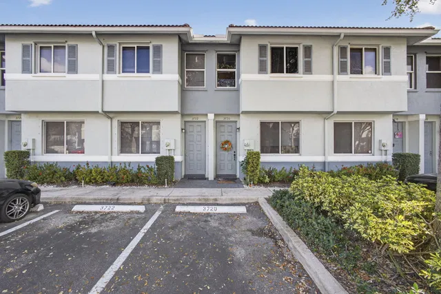 Residence photo 2