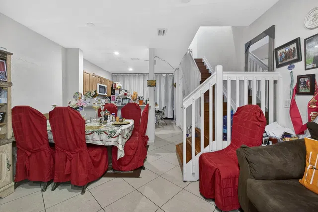 Residence photo 7