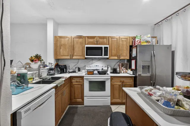 Residence photo 9