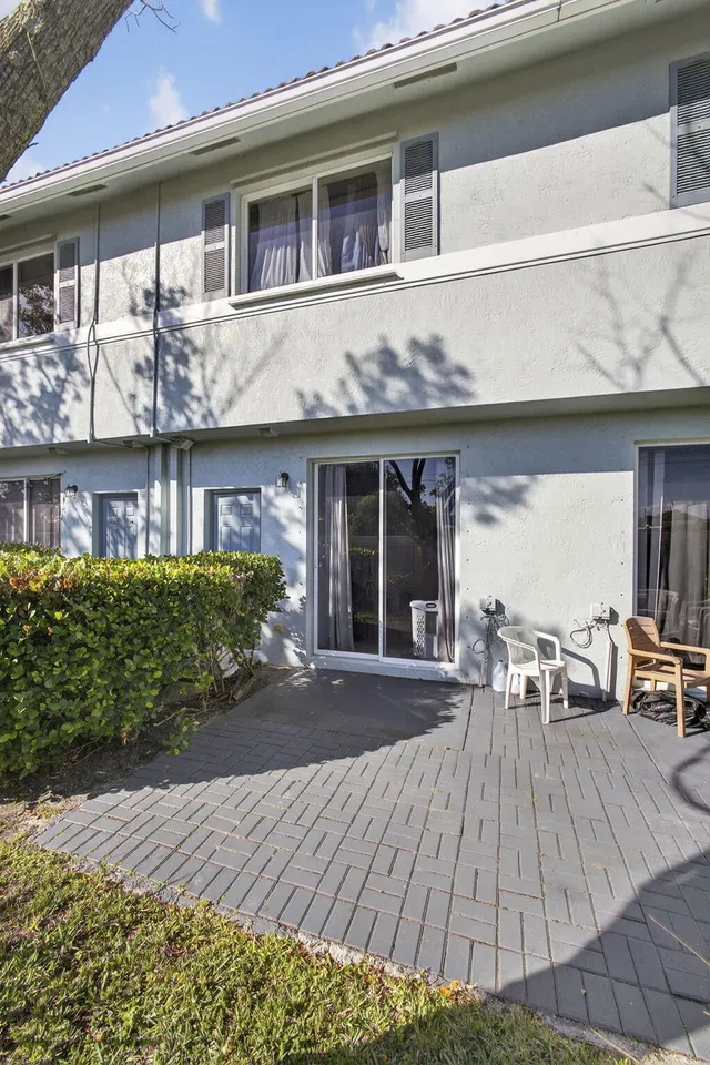 Residence photo 30