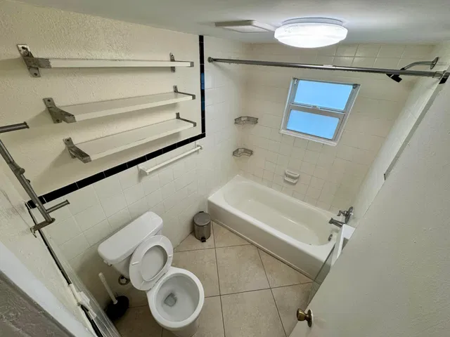 Old Northwood Unit 1-6 photo 11