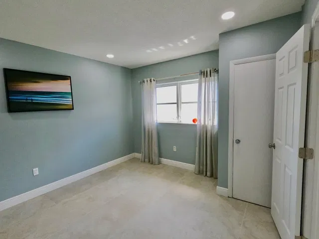 Boca Raton Unit 0080 photo 5