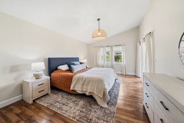 Residence photo 18