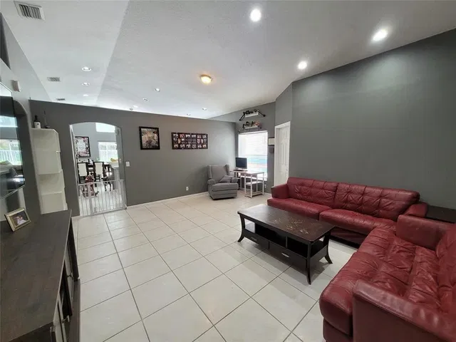 Residence photo 9