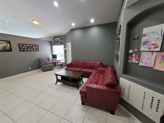 Residence photo 11