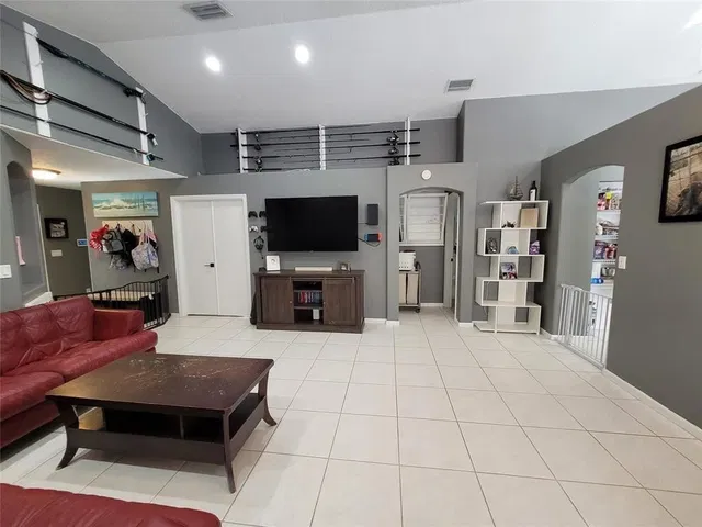 Residence photo 12