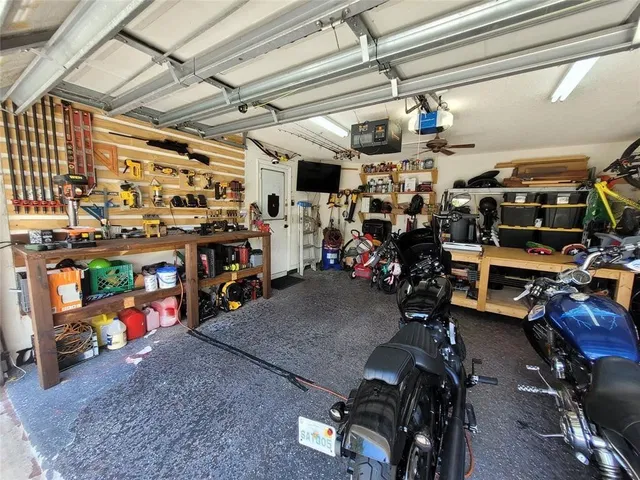 Residence photo 33