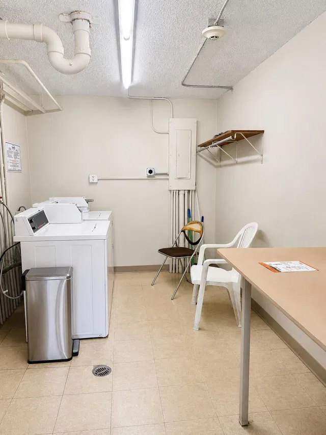 Unit 205 photo 15