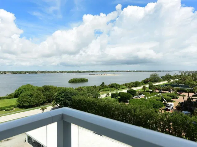 The Patrician of Palm Beach Unit 726 photo 6