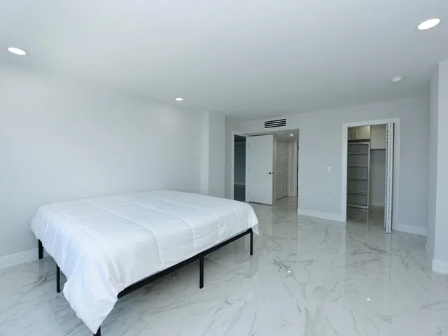 The Patrician of Palm Beach Unit 726 photo 17