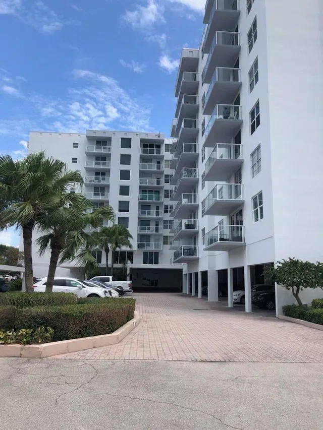 The Patrician of Palm Beach Unit 726 photo 35
