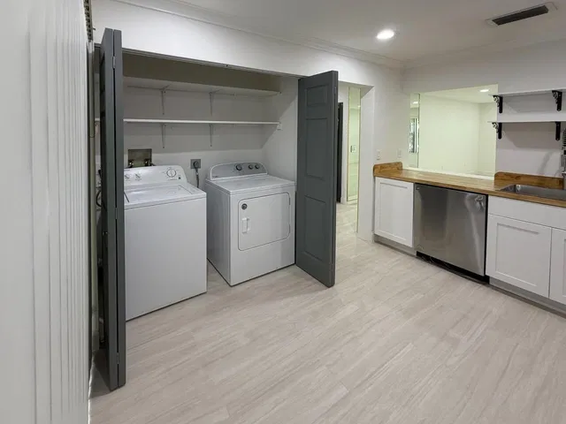 Unit 26 photo 3