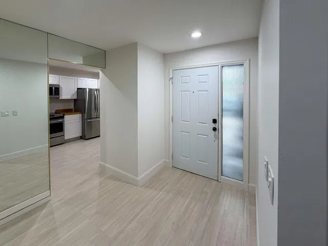 Unit 26 photo 4