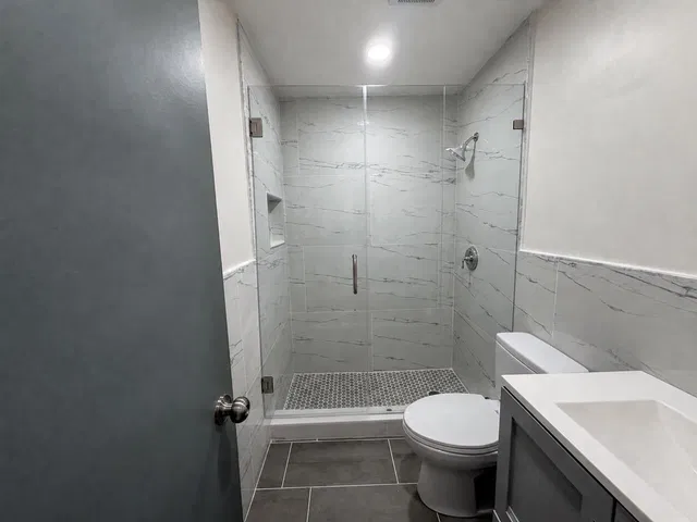 Unit 26 photo 9
