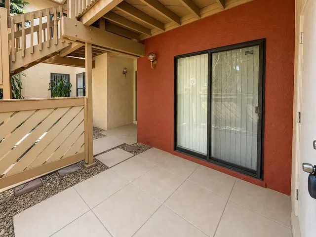 Unit 26 photo 20