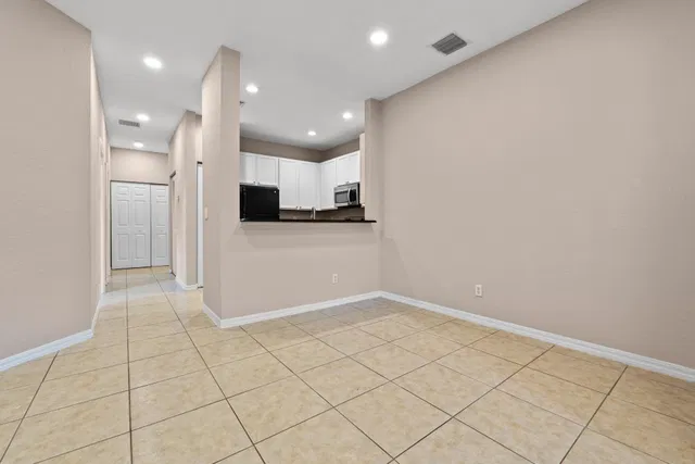 Residence photo 6