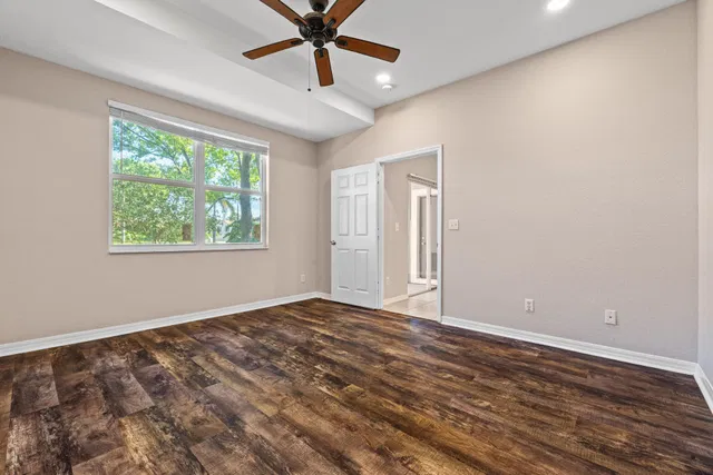Residence photo 8