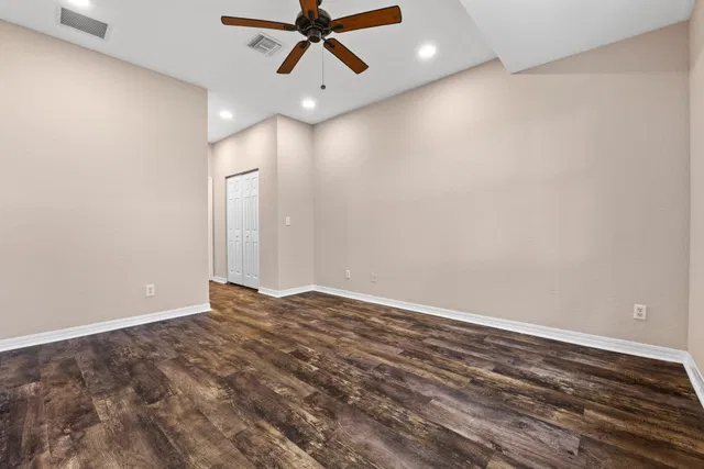 Residence photo 10
