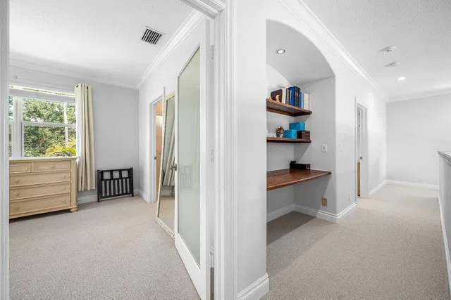 Residence photo 17