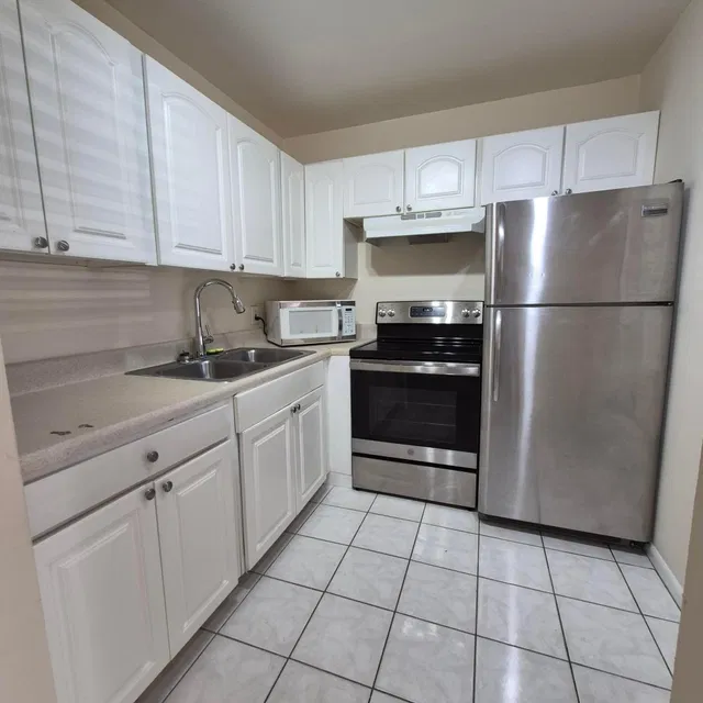Residence photo 3
