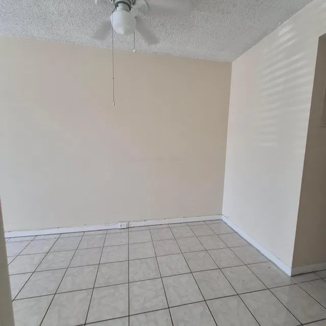 Residence photo 4
