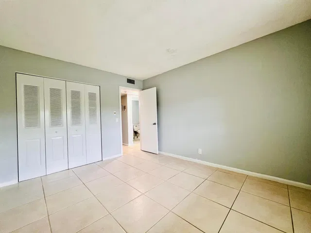 Residence photo 7