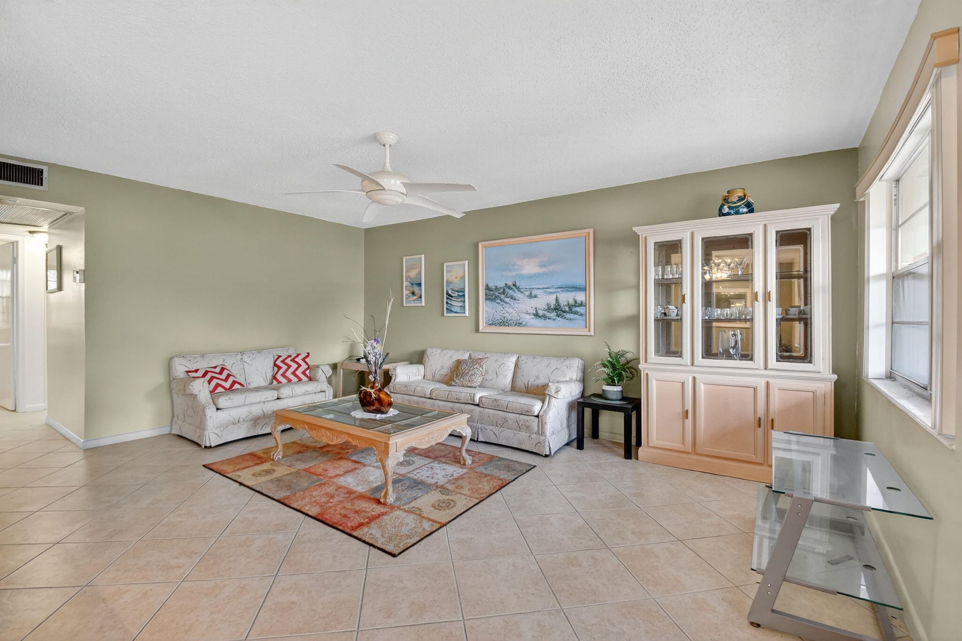 Residence photo 3
