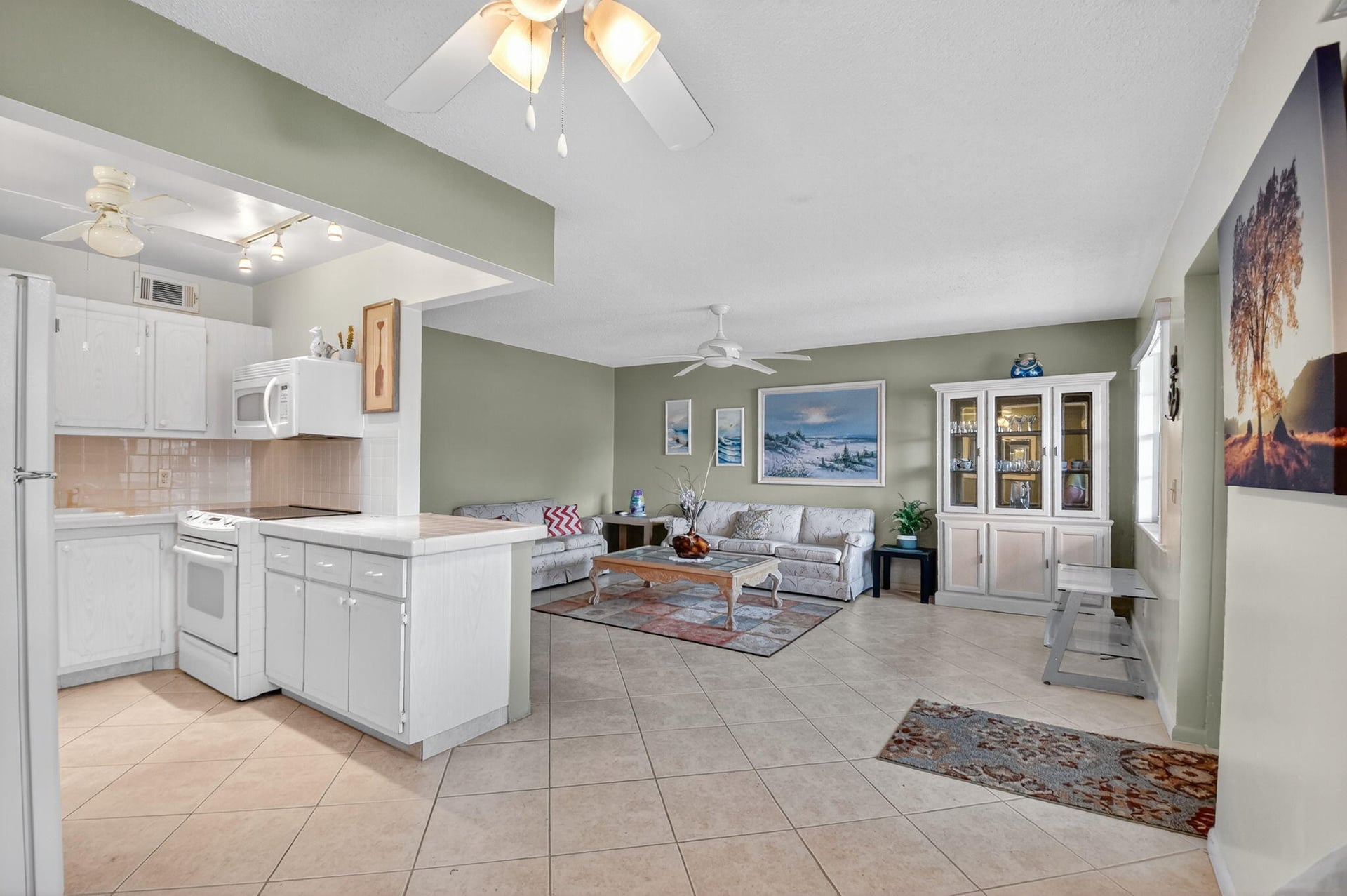 Residence photo 5