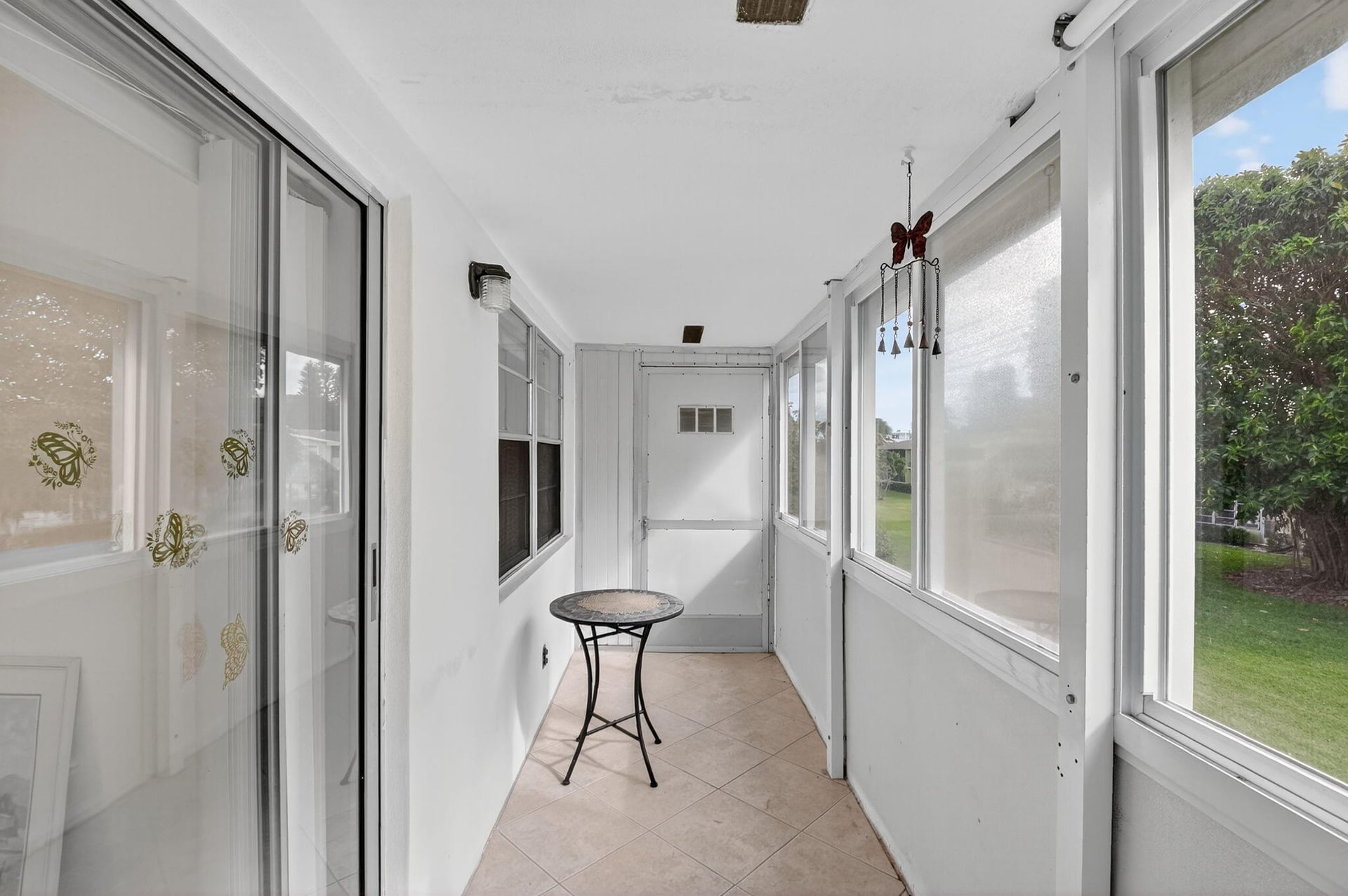 Residence photo 17