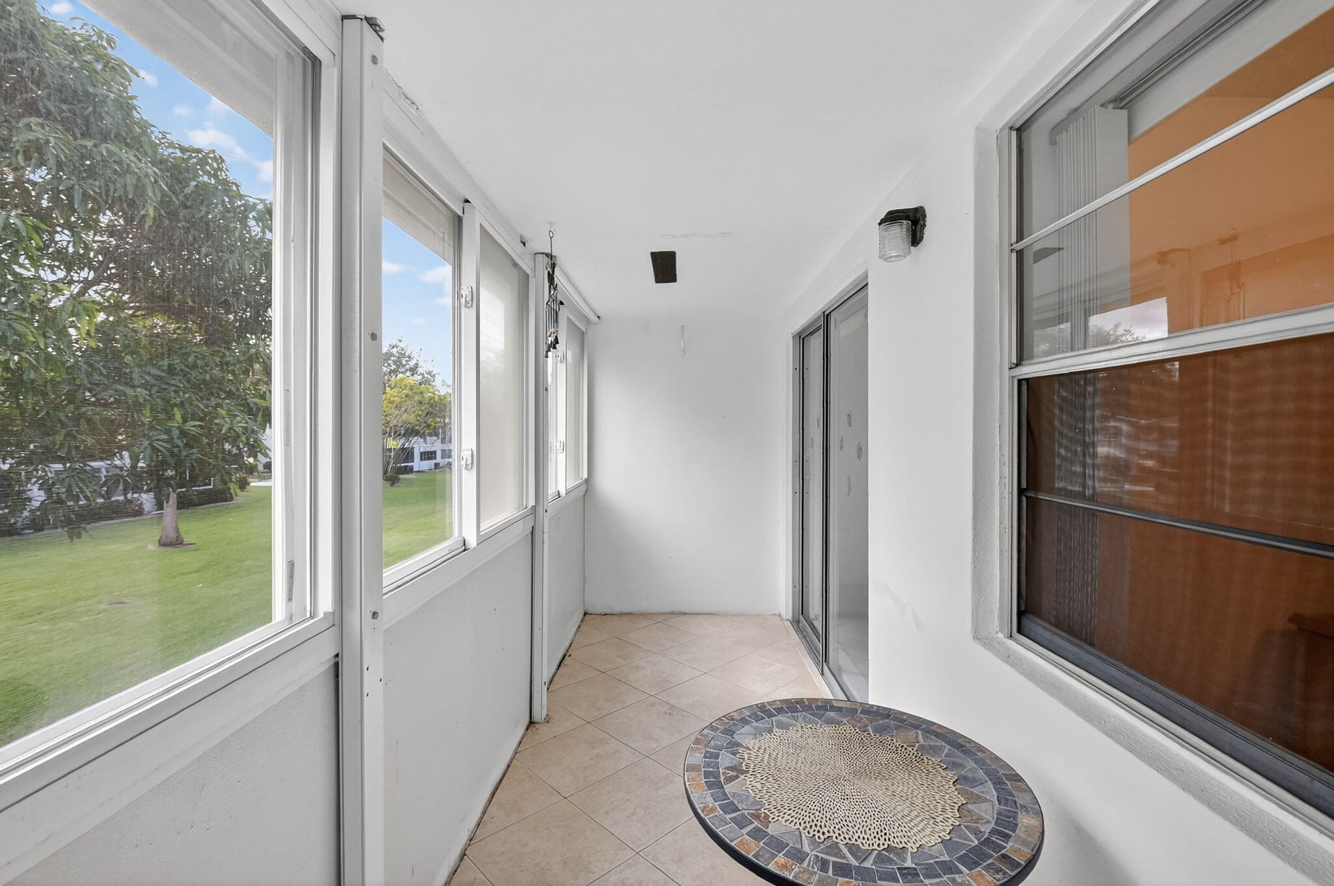 Residence photo 18