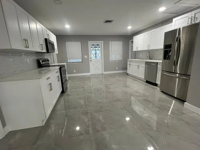 Residence photo 4