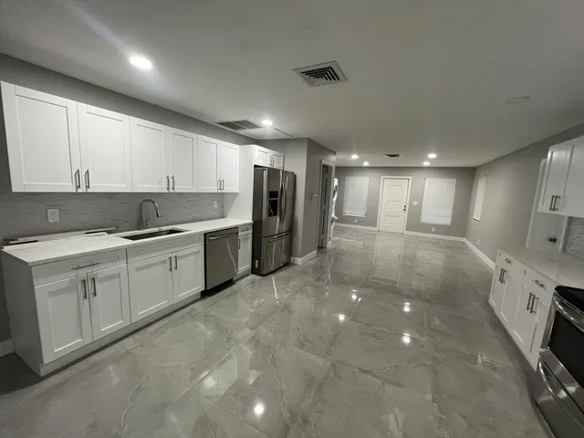 Residence photo 5