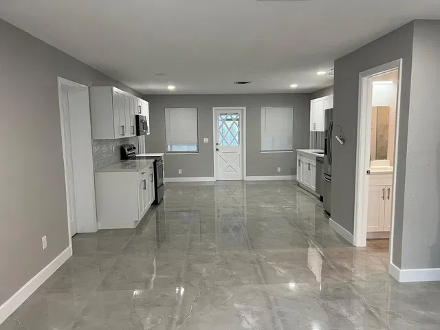 Residence photo 6