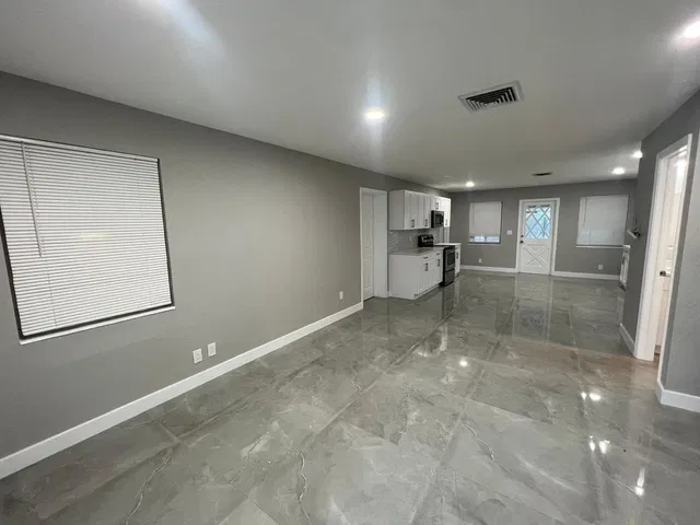 Residence photo 7