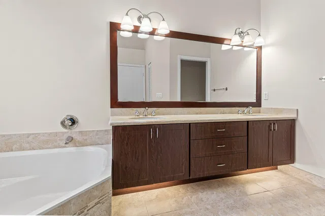 Boca Isles Residence photo 22