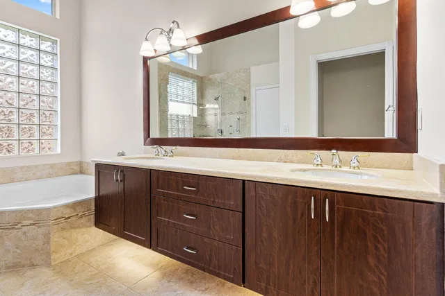 Boca Isles Residence photo 23