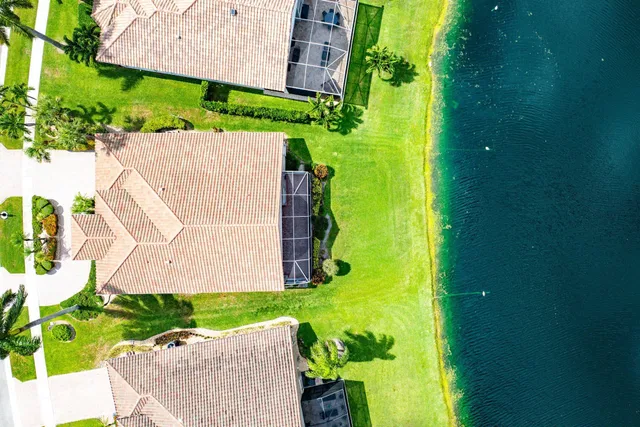 Boca Isles Residence photo 40
