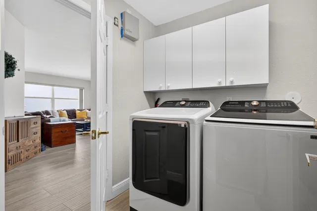  Residence photo 24