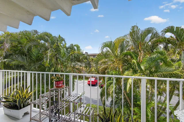 4001 S Ocean South Palm Beach Unit 218 photo 14