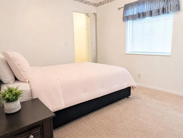  Unit B-2 photo 11
