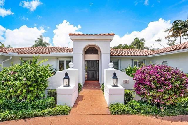 Royal Palm Yacht and Country Club Residence photo 6