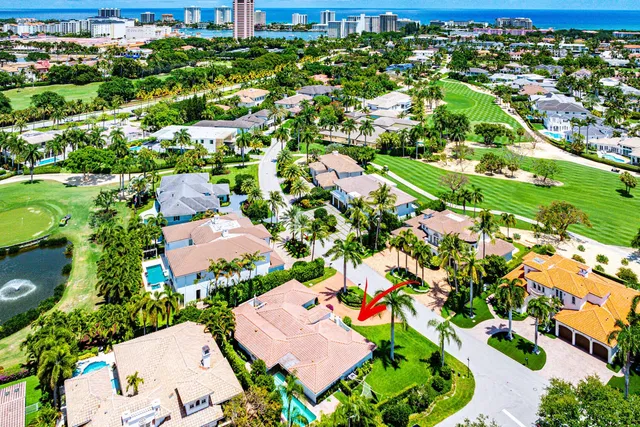 Royal Palm Yacht and Country Club Residence photo 44
