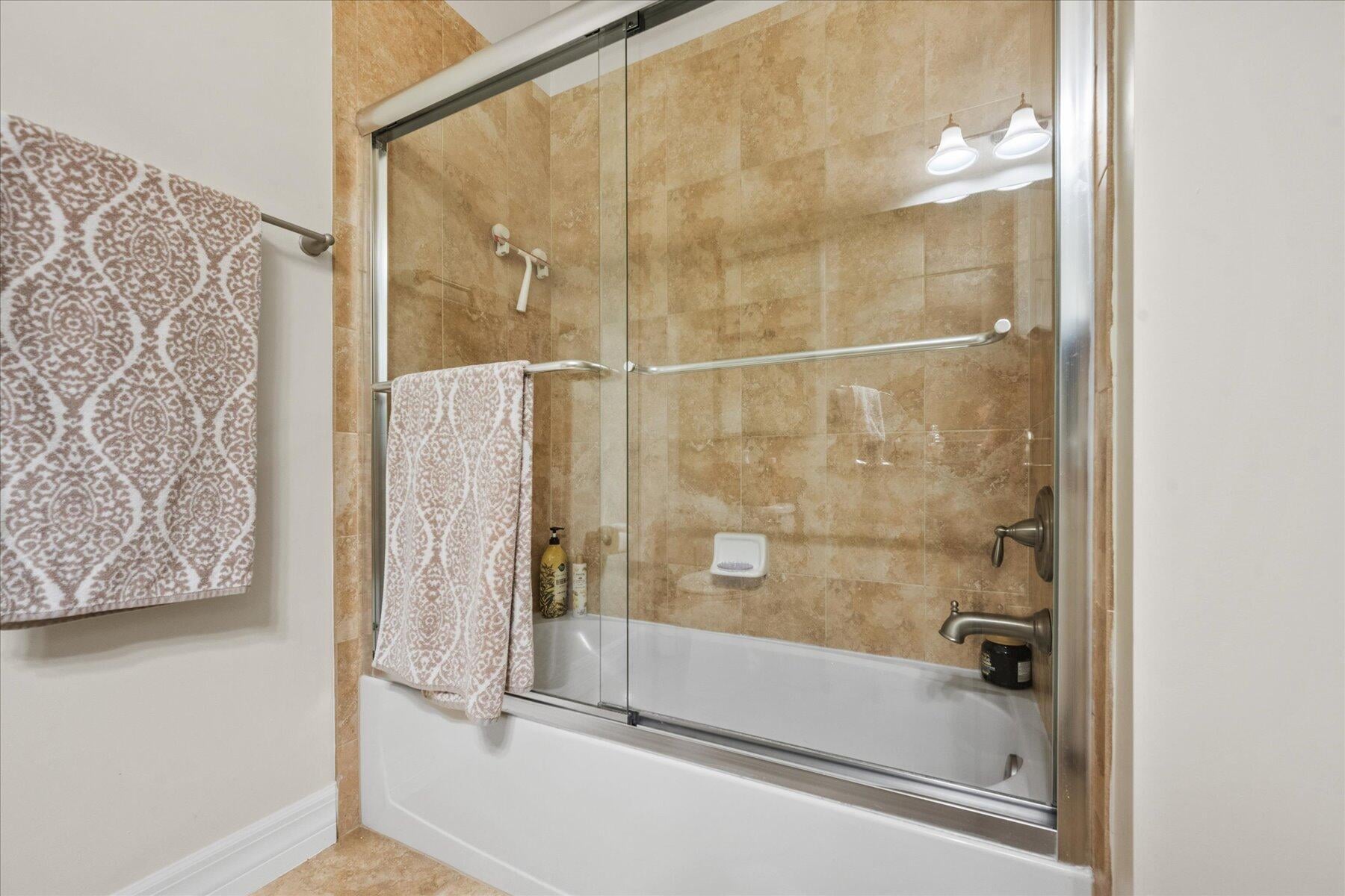  Residence photo 30
