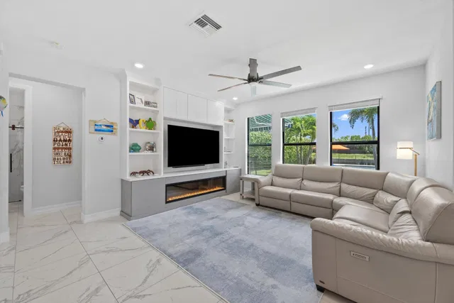  Residence photo 28