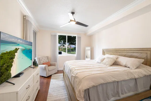 Residence photo 14
