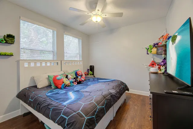 Residence photo 24