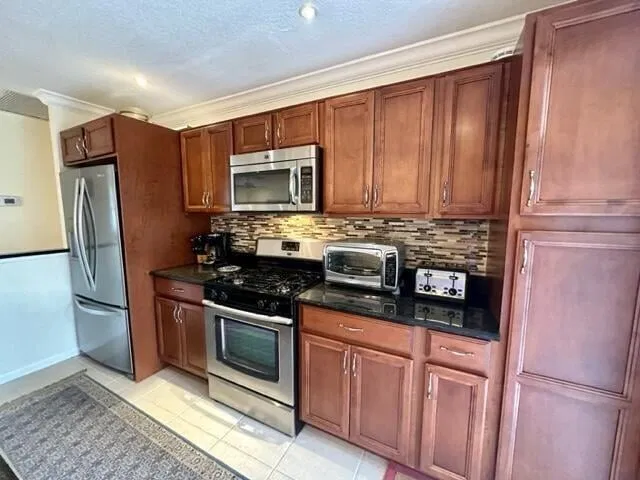  Residence photo 6