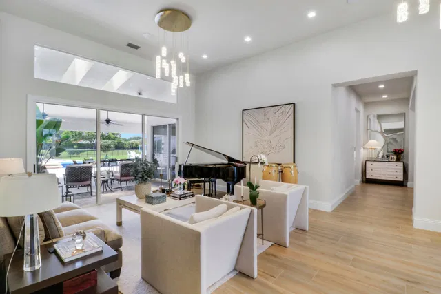 Steeplechase Residence photo 6